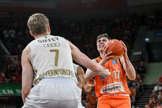 异禀的巨星 异禀的巨星